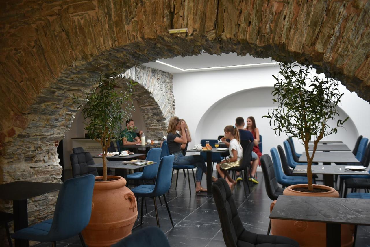 Hotel Continental Bastia  Eksteriør billede